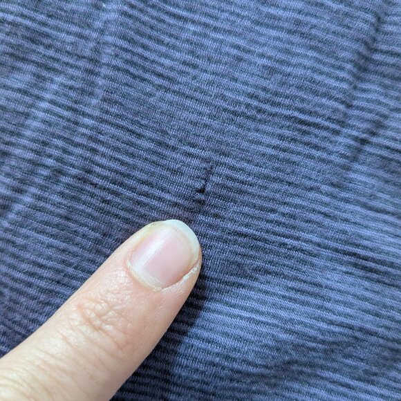 Smartwool Long Sleeve Light Shirt Womens Small Round Neck Purple Merino Wool - Picture 11 of 11